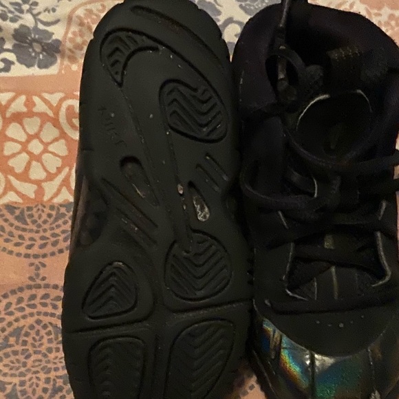 Nike - Picture 2 of 2